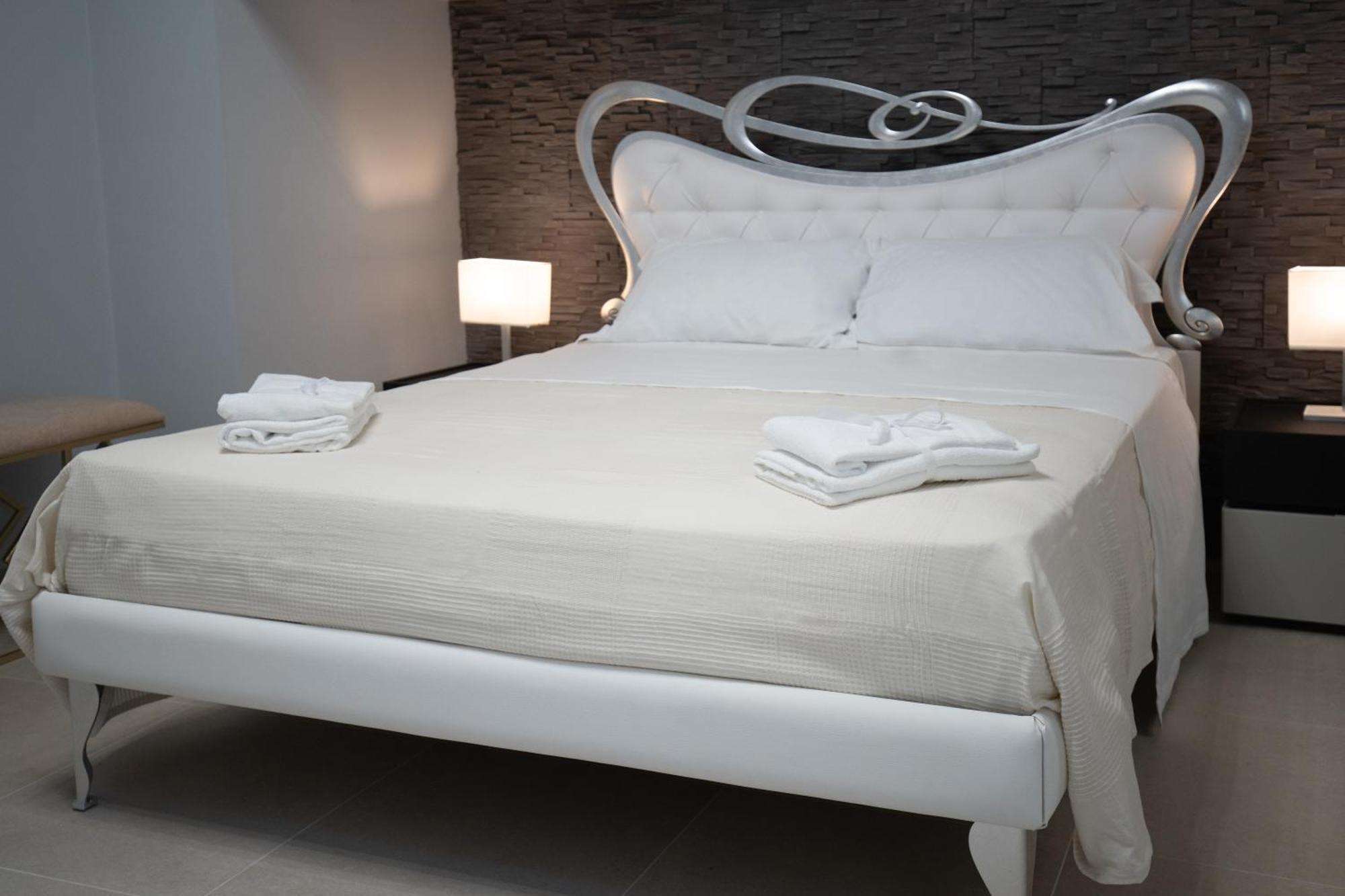 Iitana Luxury Apartment - Fronte Mare Con Vasca Idromassaggio Catânia Exterior foto