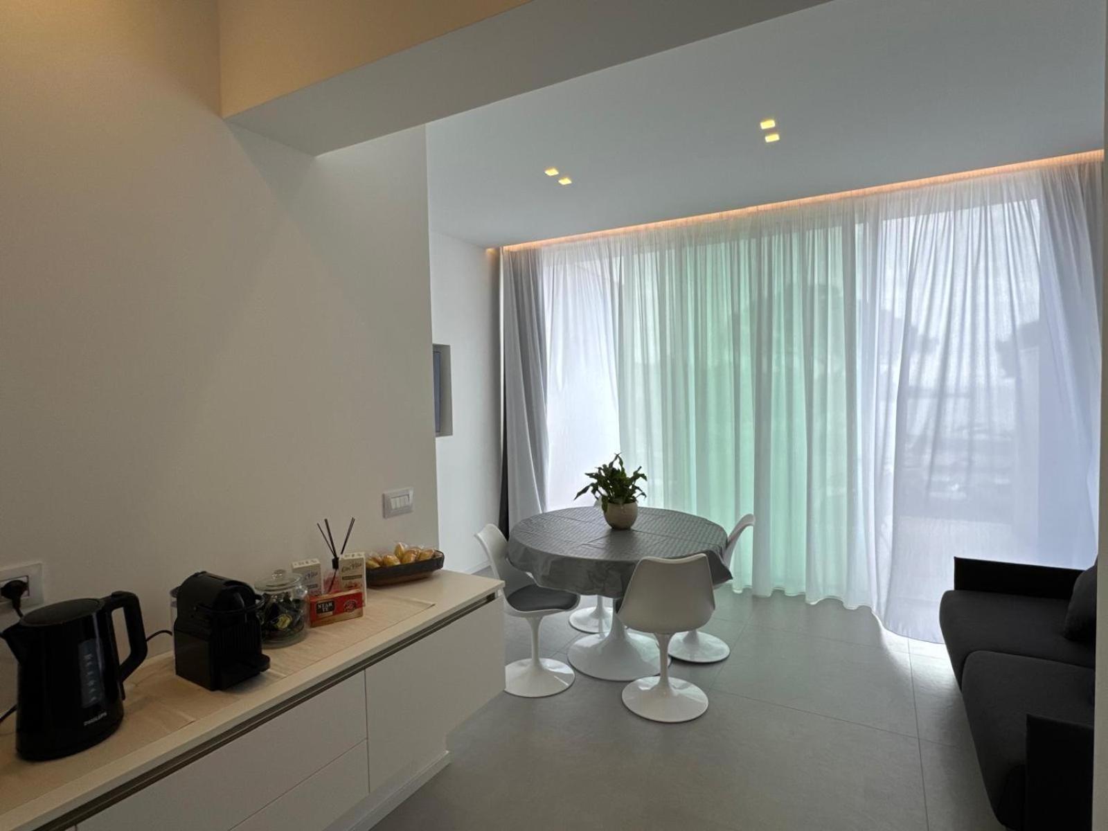 Iitana Luxury Apartment - Fronte Mare Con Vasca Idromassaggio Catânia Exterior foto